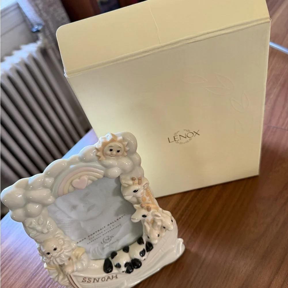 Lenox Animal-Themed Baby Frame in White and Cream